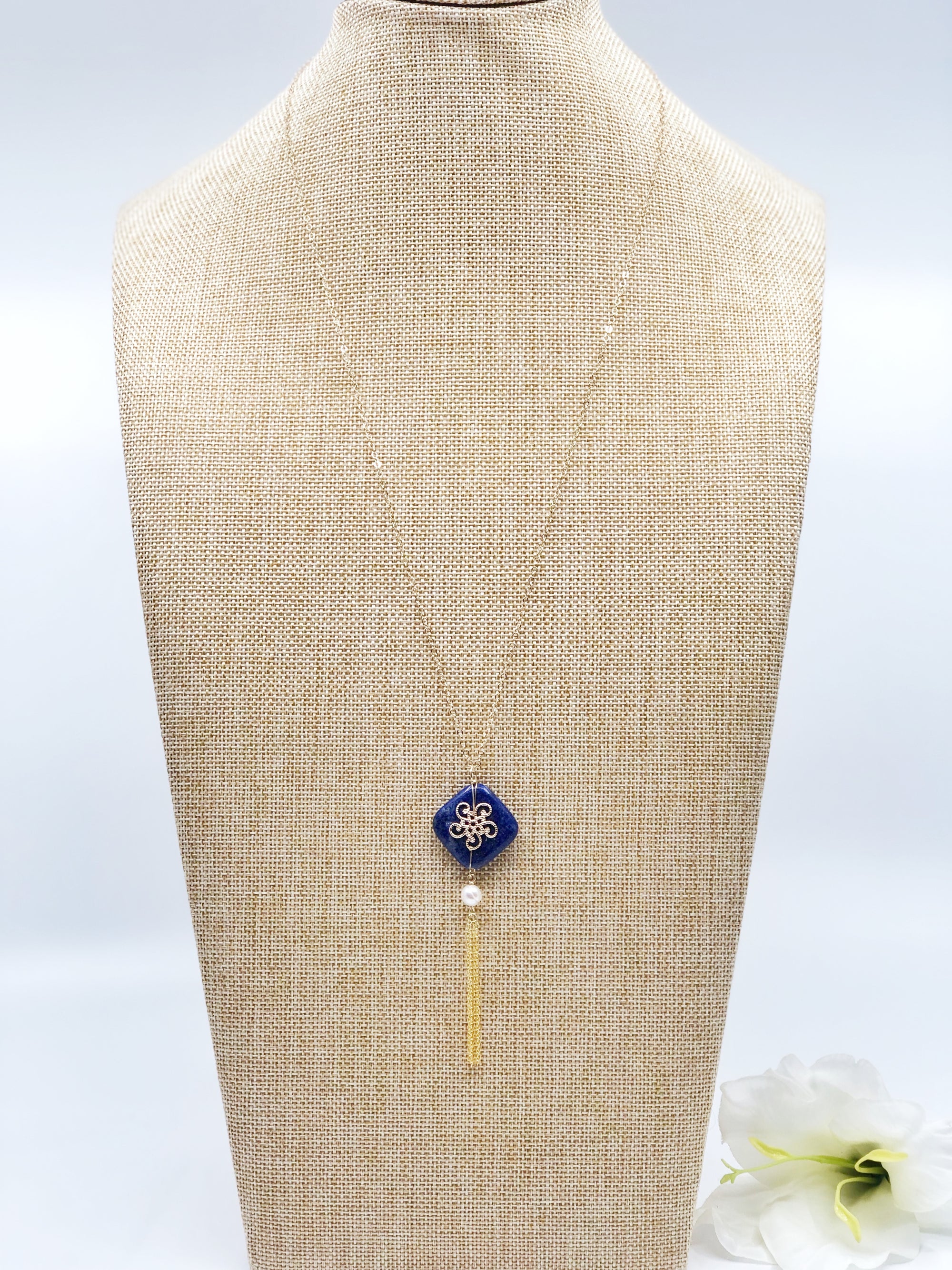 Auspicious Flower Tassel Necklace - Yun Boutique