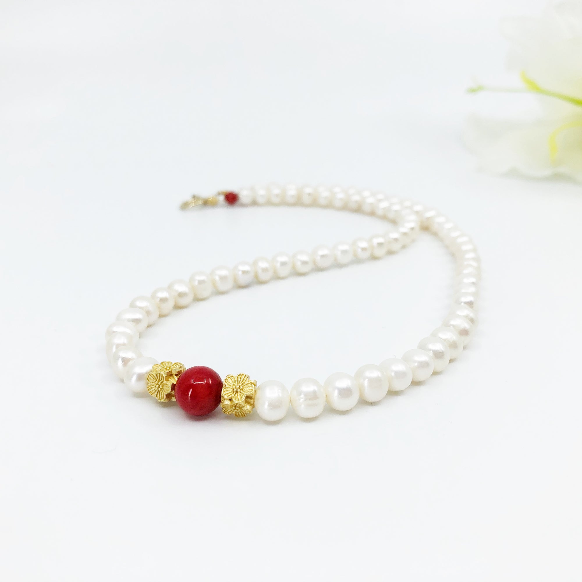 Plum Blossom Beaded Pearl Necklace